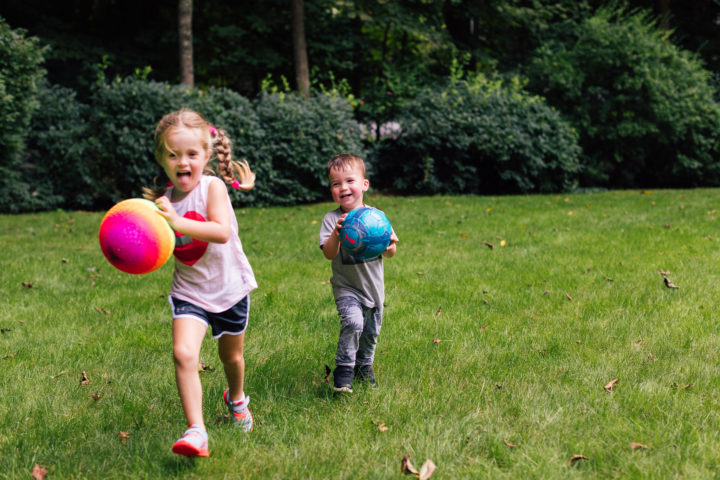 Eva Amurri Martino's daughter Marlowe and son Major play with a ball in their backyard while her mom ponders commitment