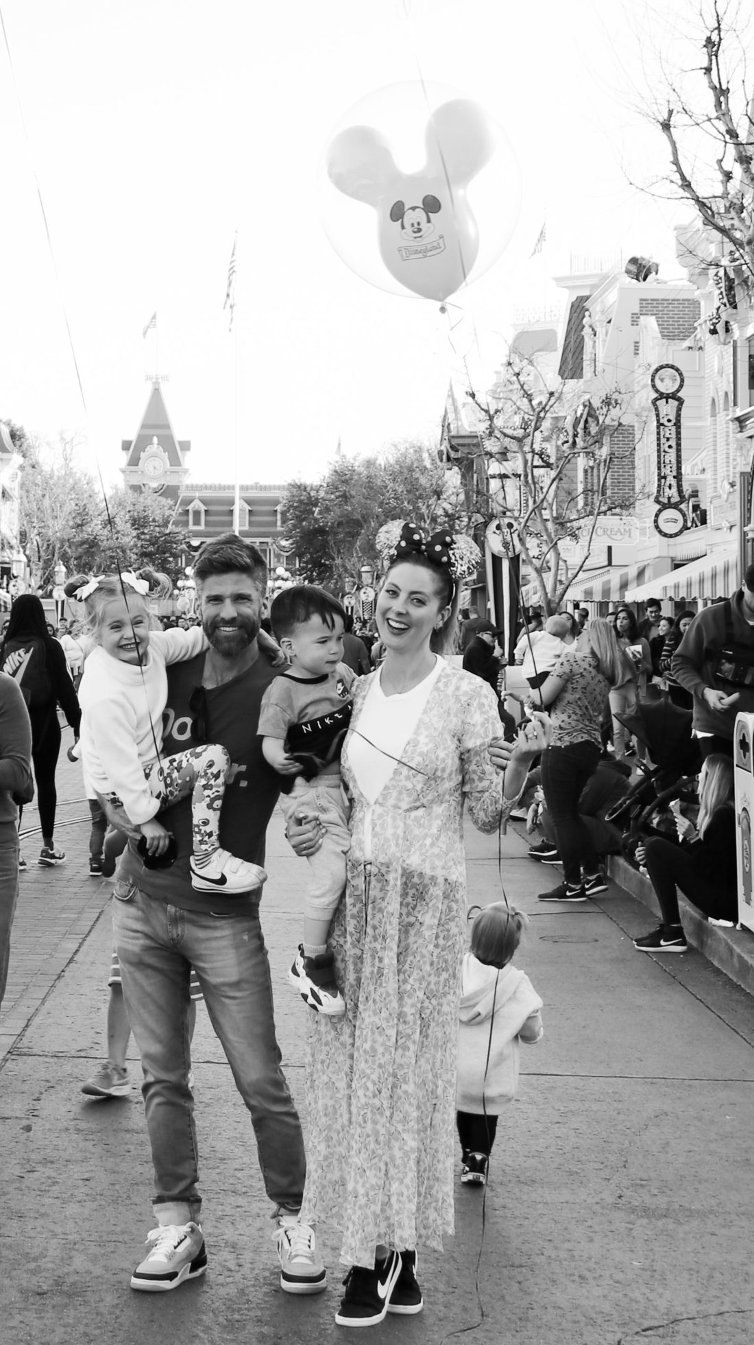 Eva Amurri Martino shares images from her family trip to Disneyland