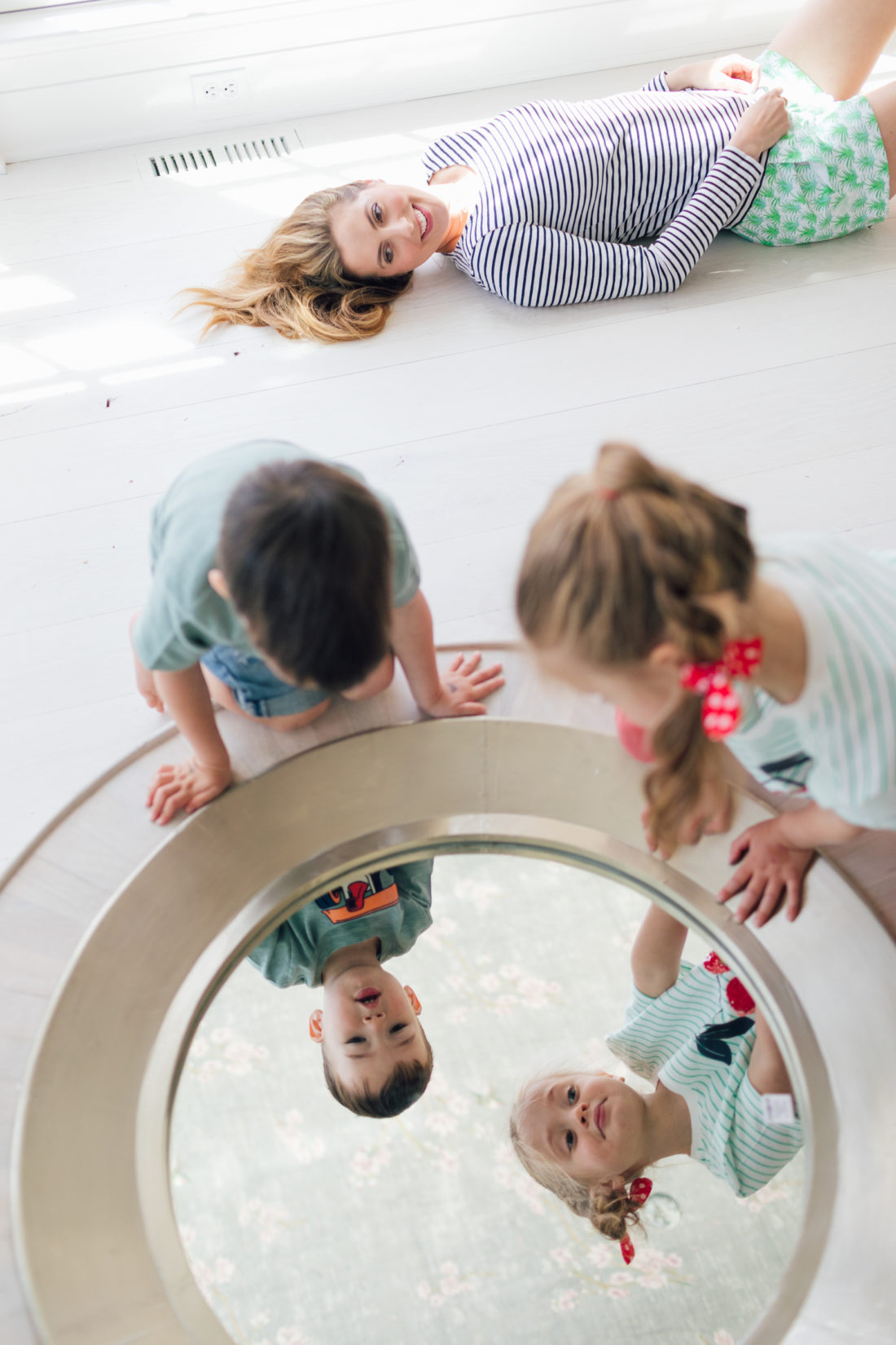 Eva Amurri Martino's kids Marlowe and Major look into a mirror in their new home in Connecticut