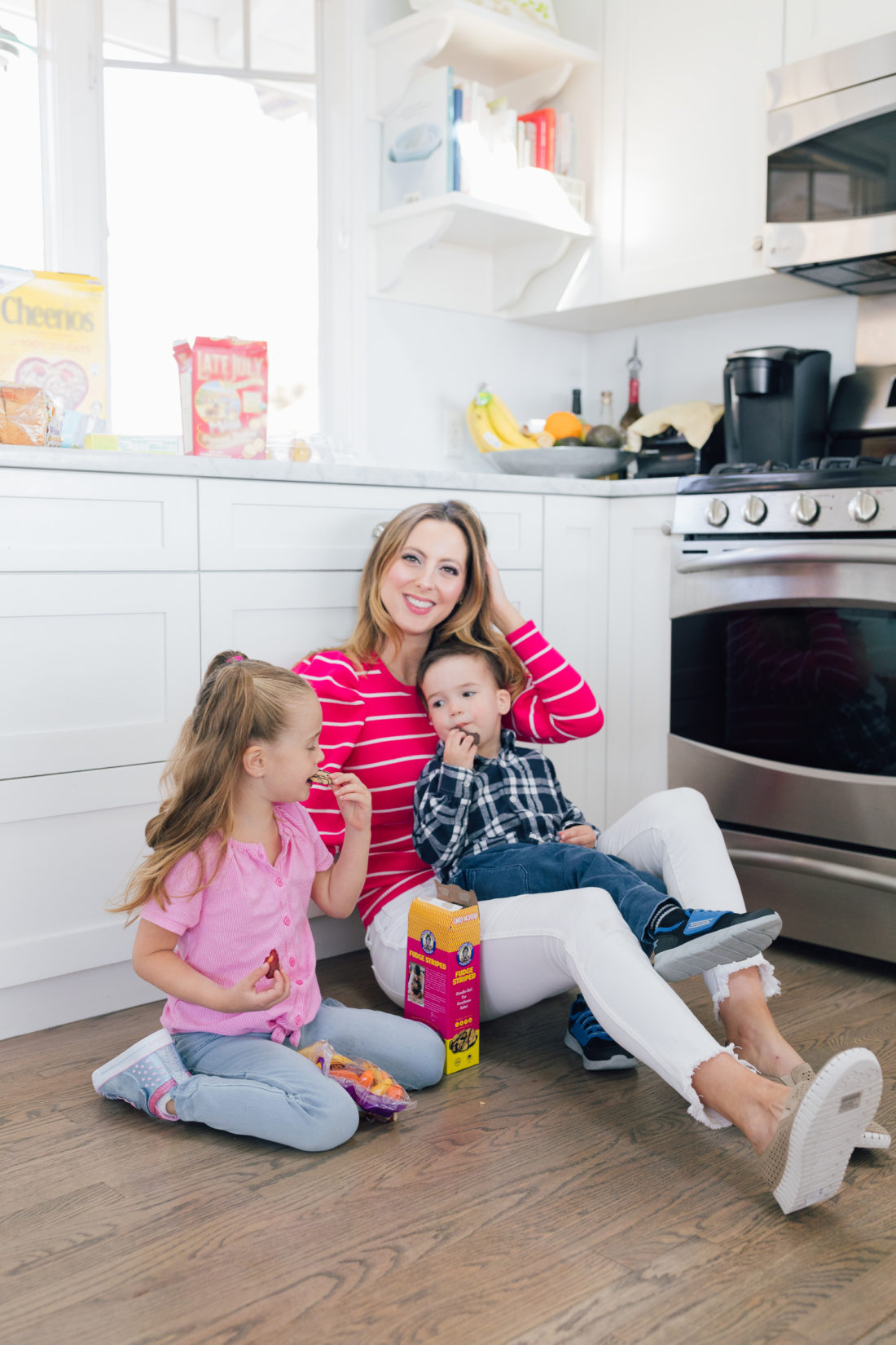 Eva Amurri Martino of Happily Eva After wears Skechers wears Sepulvada Blvd a la Mode Slip-On in the kitchen with her kids Marlowe and Major