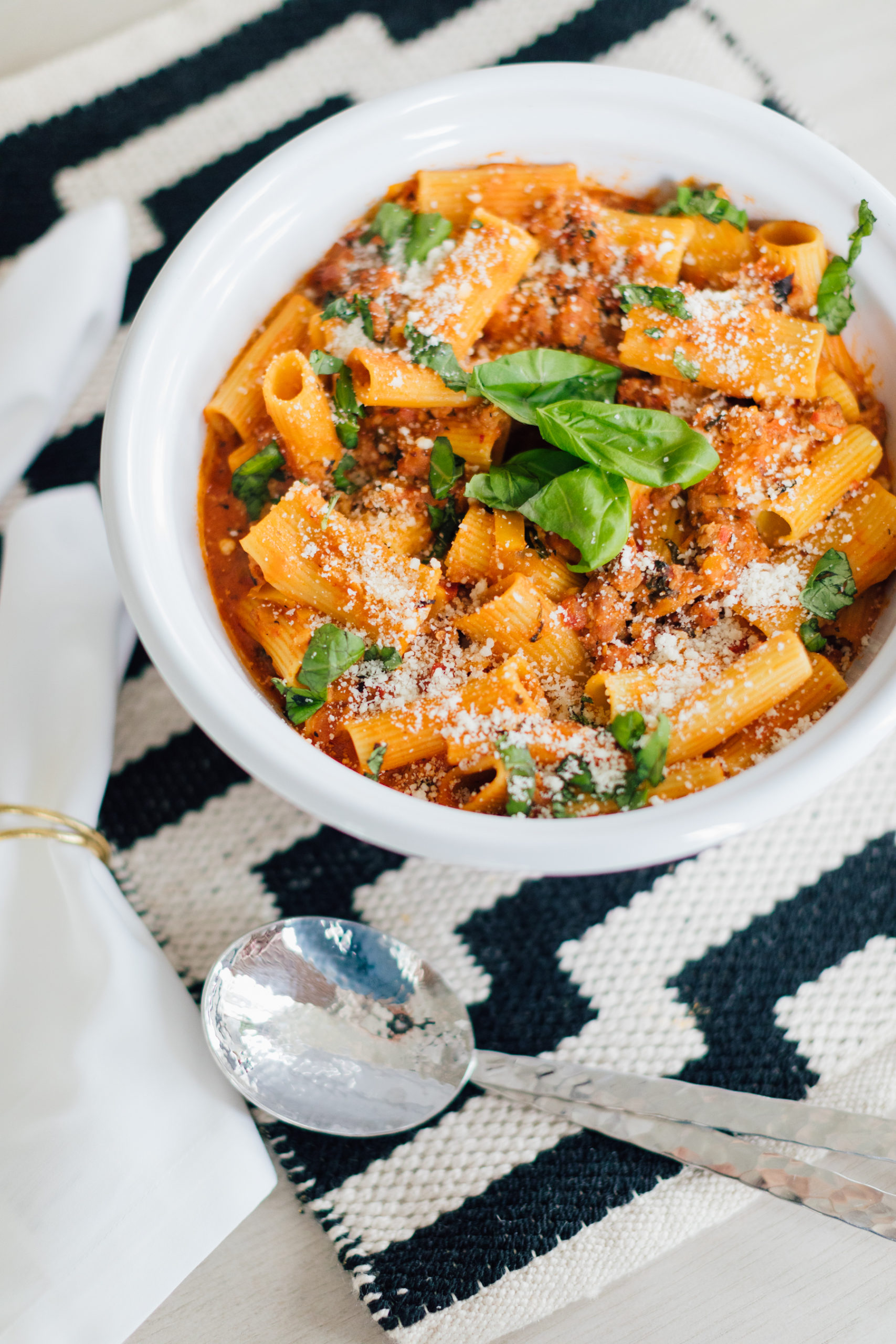 Blogger Eva Amurri shares an easy one-pot creamy sausage and pepper pasta recipe