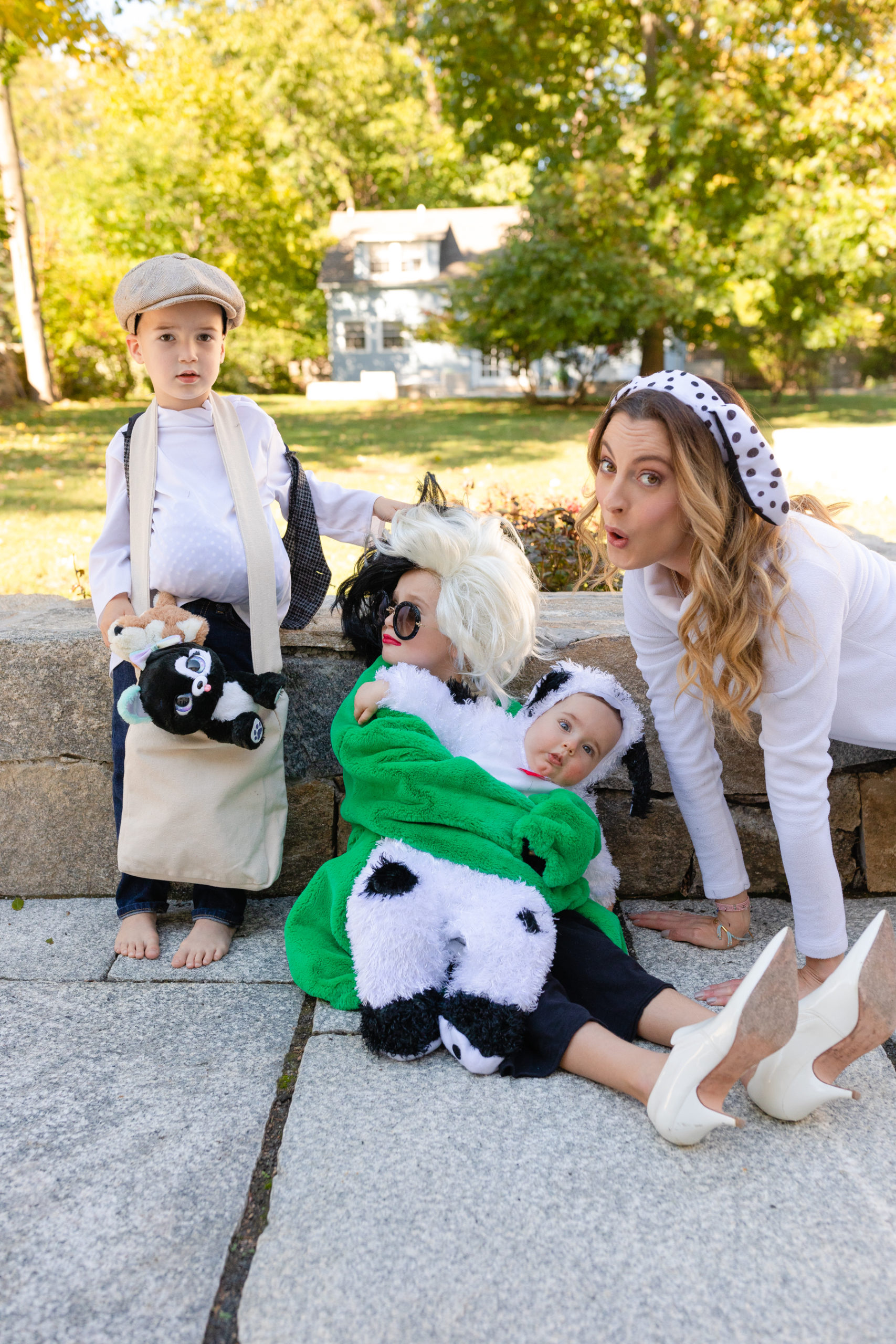 Eva Amurri shares another Family Halloween Costume idea: 101 Dalmations