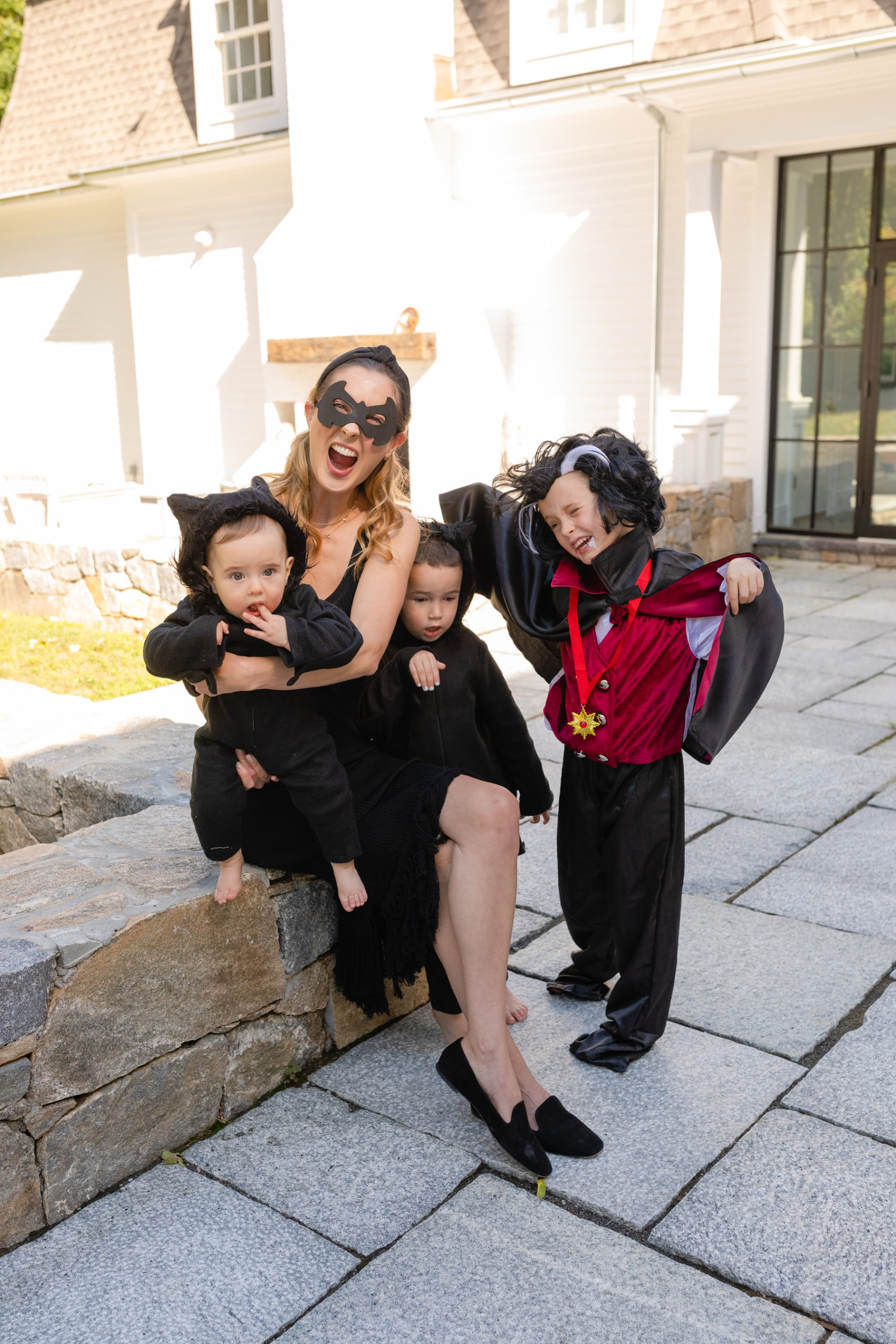 Eva Amurri shares a family vampire halloween costume idea